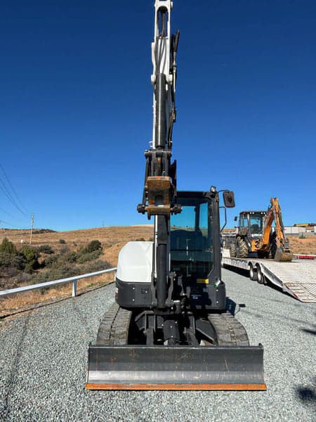 Image of Bobcat E60 equipment image 2