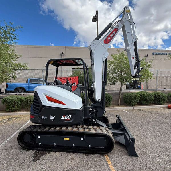Image of Bobcat E60 equipment image 1