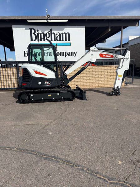Image of Bobcat E60 equipment image 1