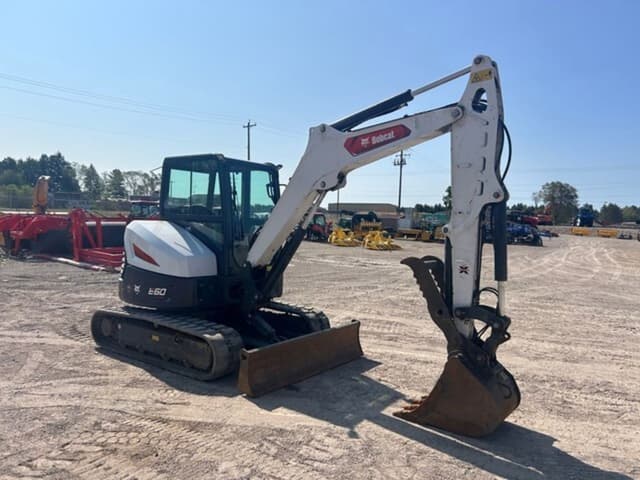Image of Bobcat E60 equipment image 2