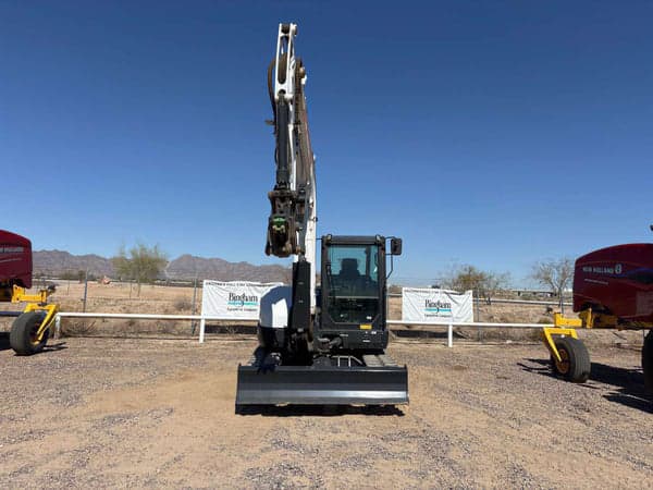 Image of Bobcat E88 equipment image 2