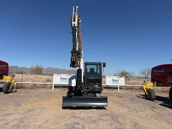 Image of Bobcat E88 equipment image 2