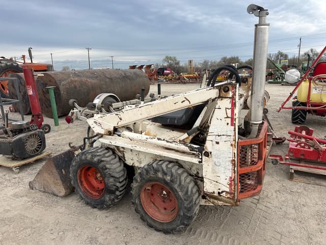 Image of Bobcat M-371 equipment image 1