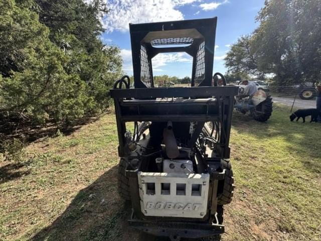 Image of Bobcat M-610 equipment image 4