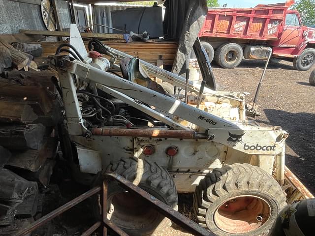 Image of Bobcat M600 equipment image 3