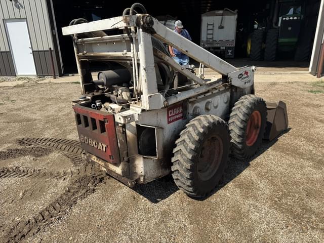 Image of Bobcat M-610 equipment image 4