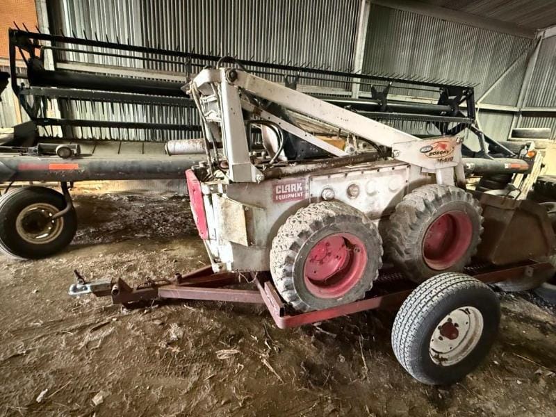 Bobcat M-610 Equipment Image0