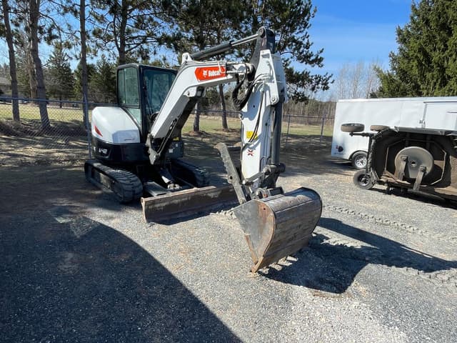 Image of Bobcat E42 equipment image 2