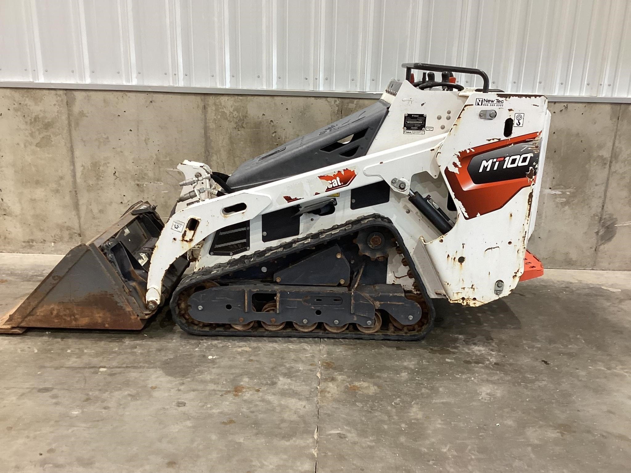 2022 Bobcat MT100 Equipment Image0