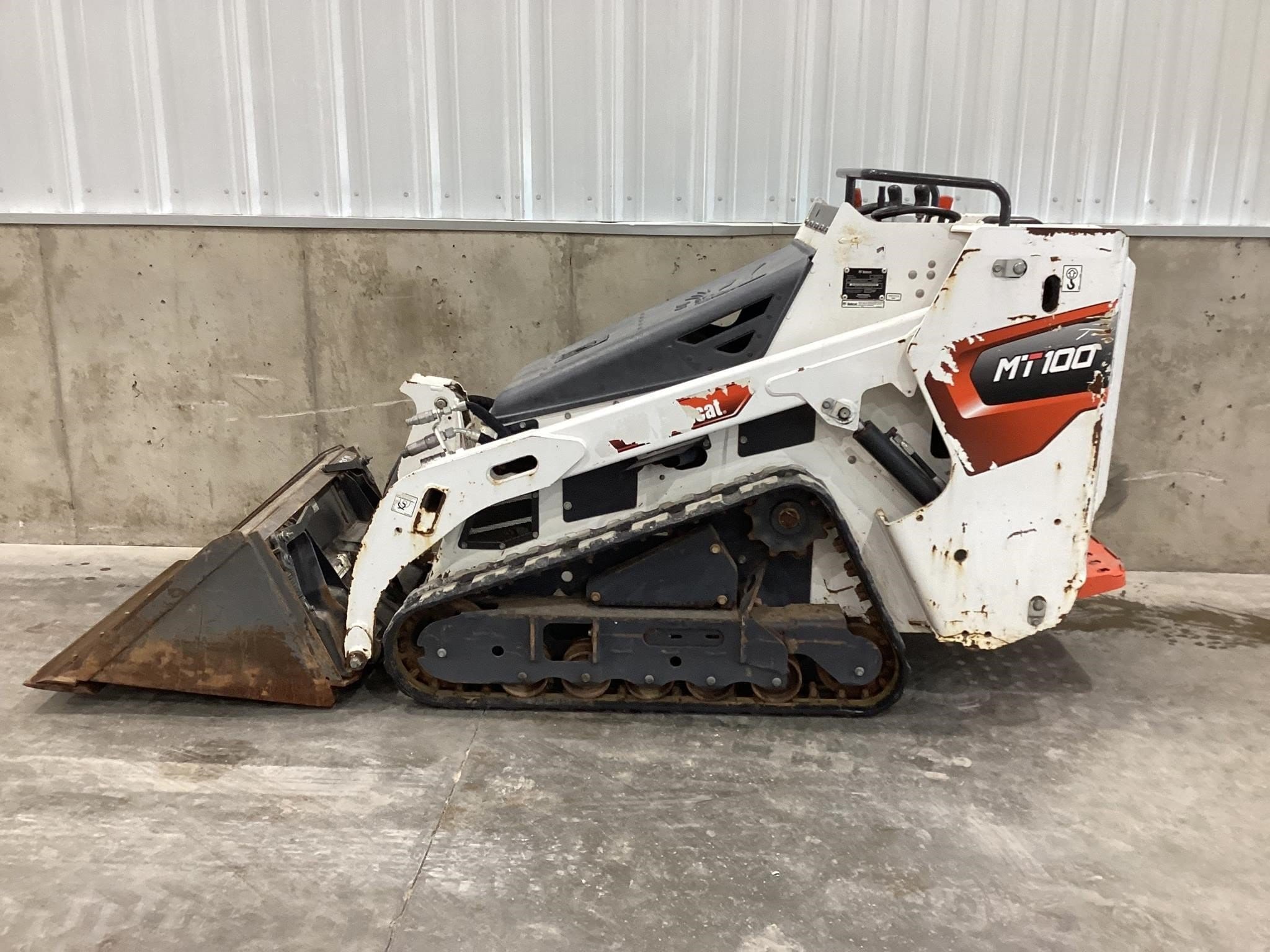 2022 Bobcat MT100 Equipment Image0
