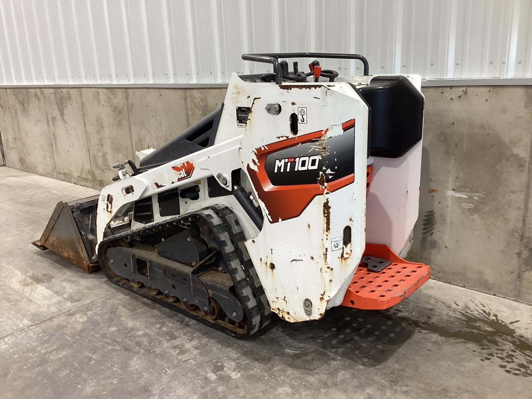 2022 Bobcat MT100 Equipment Image0