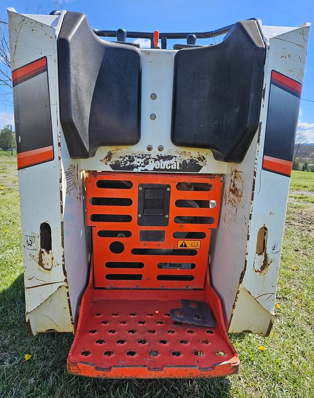 Image of Bobcat MT100 equipment image 4