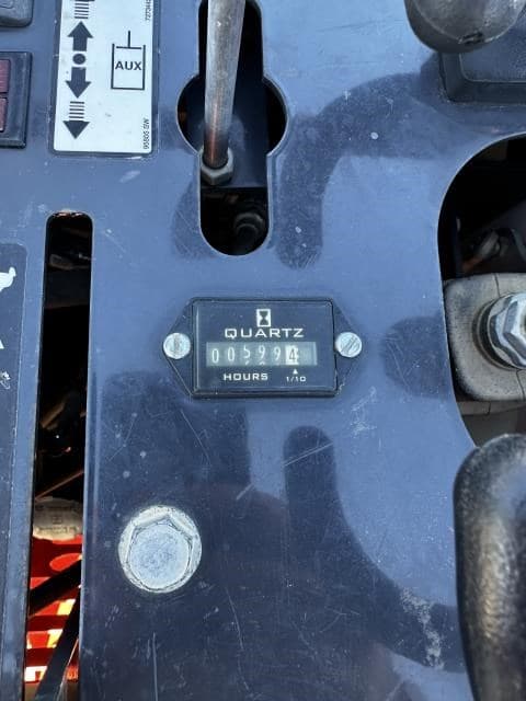 Image of Bobcat MT100 equipment image 1