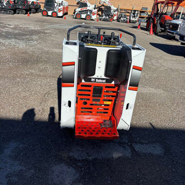 Image of Bobcat MT100 equipment image 3