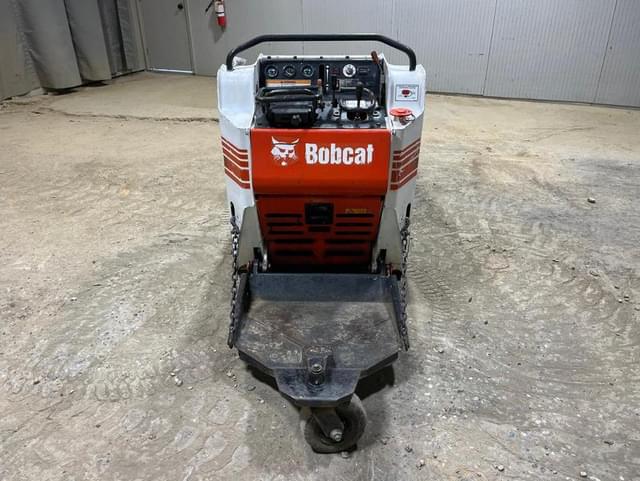Image of Bobcat MT52 equipment image 3