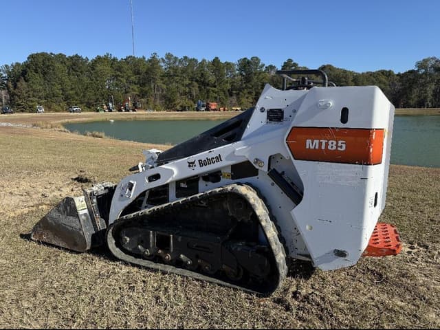 Image of Bobcat MT85 equipment image 1