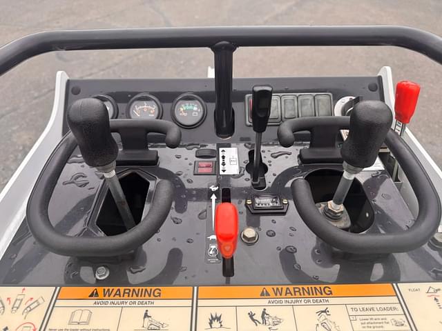 Image of Bobcat MT85 equipment image 2