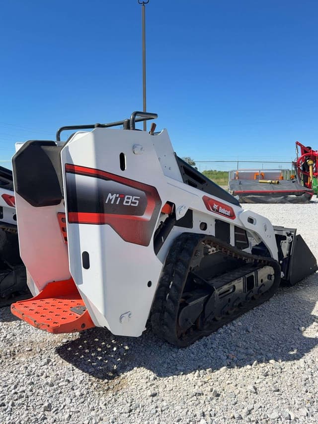 Image of Bobcat MT85 equipment image 3