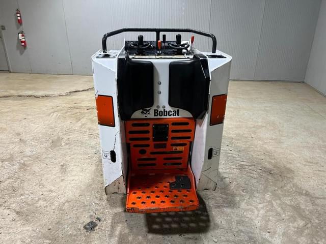Image of Bobcat MT85 equipment image 3