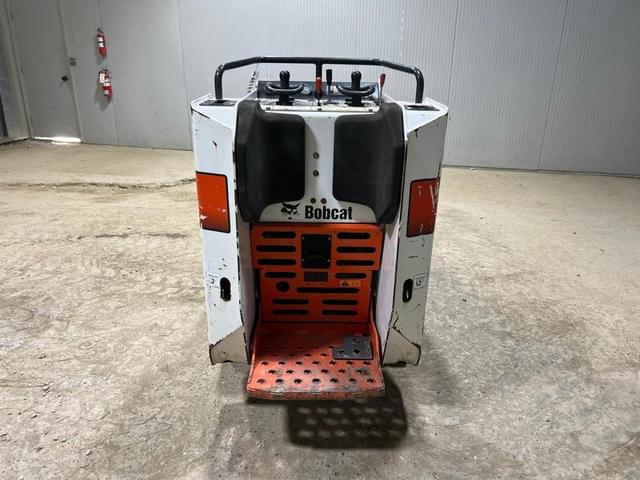 Image of Bobcat MT85 equipment image 3