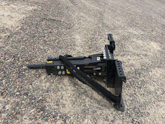Bobcat NB140 Equipment Image0