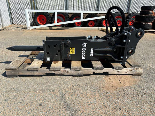 Bobcat NB180 Equipment Image0