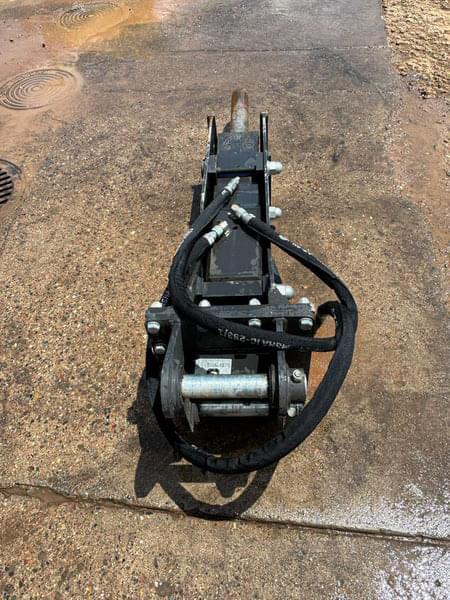 Image of Bobcat NB180 equipment image 2