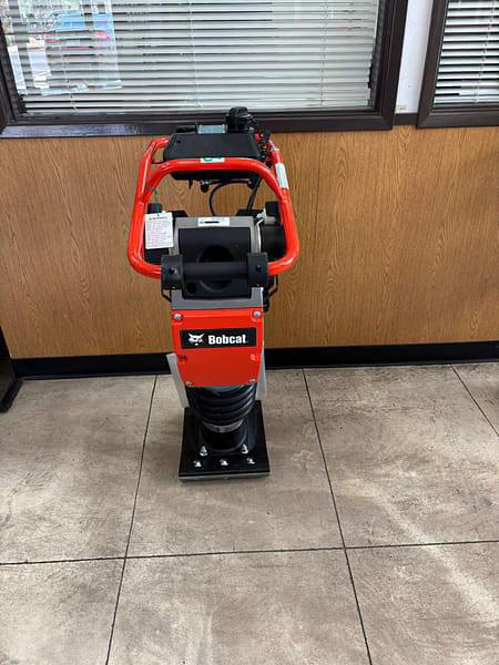 Image of Bobcat R68P equipment image 2