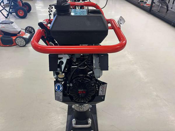 Image of Bobcat R68P equipment image 3