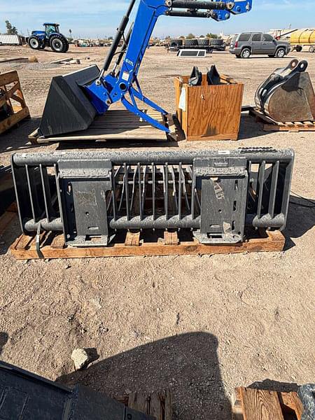 Image of Bobcat Rock Bucket equipment image 3