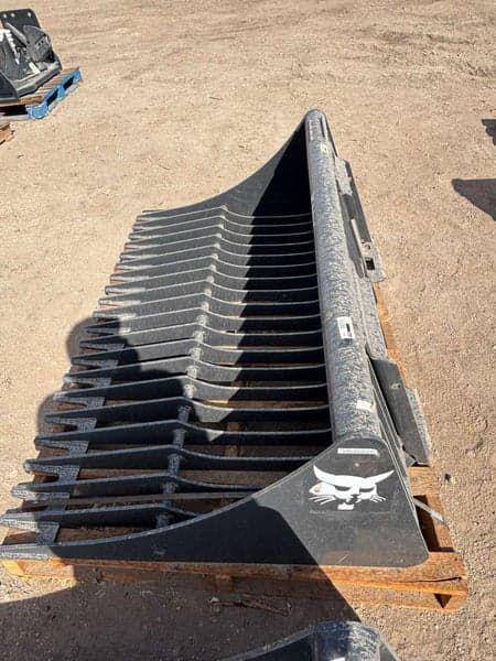 Image of Bobcat 68ROCBKT equipment image 4