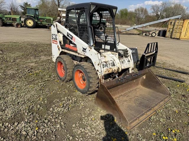 Image of Bobcat S130 equipment image 2