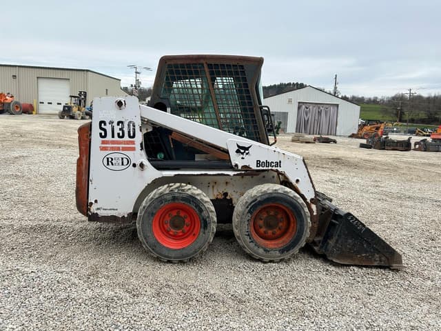 Image of Bobcat S130 equipment image 4