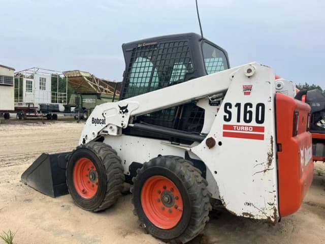 Image of Bobcat S160 equipment image 2