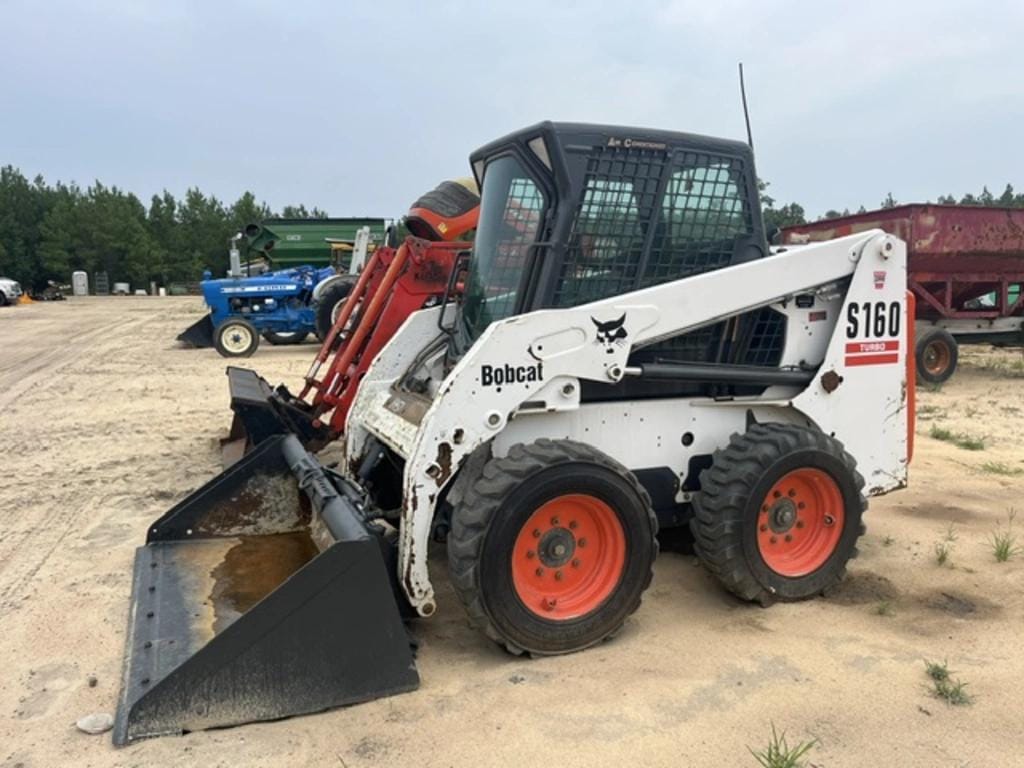 Bobcat S160 Equipment Image0