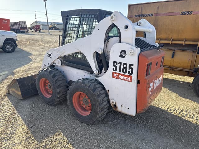 Image of Bobcat S185 equipment image 4