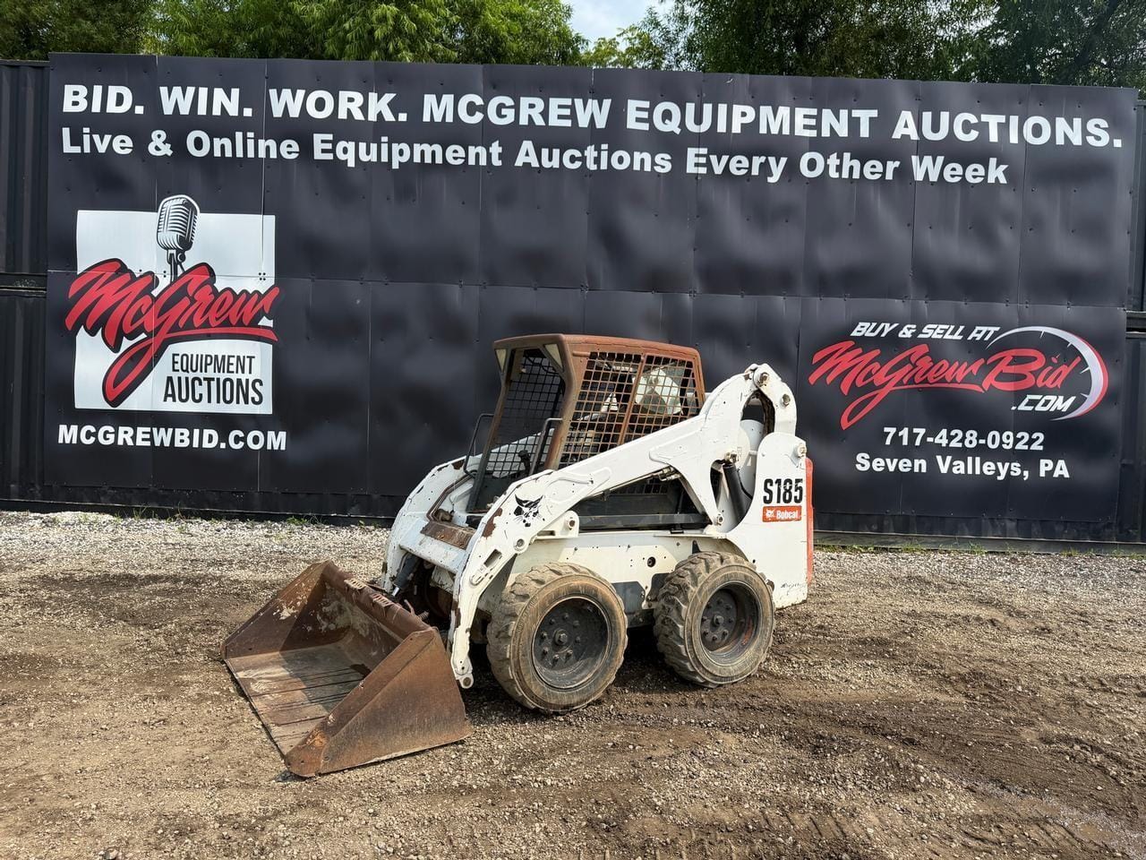 Bobcat S185 Equipment Image0