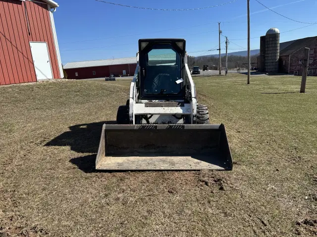Image of Bobcat S185 equipment image 2