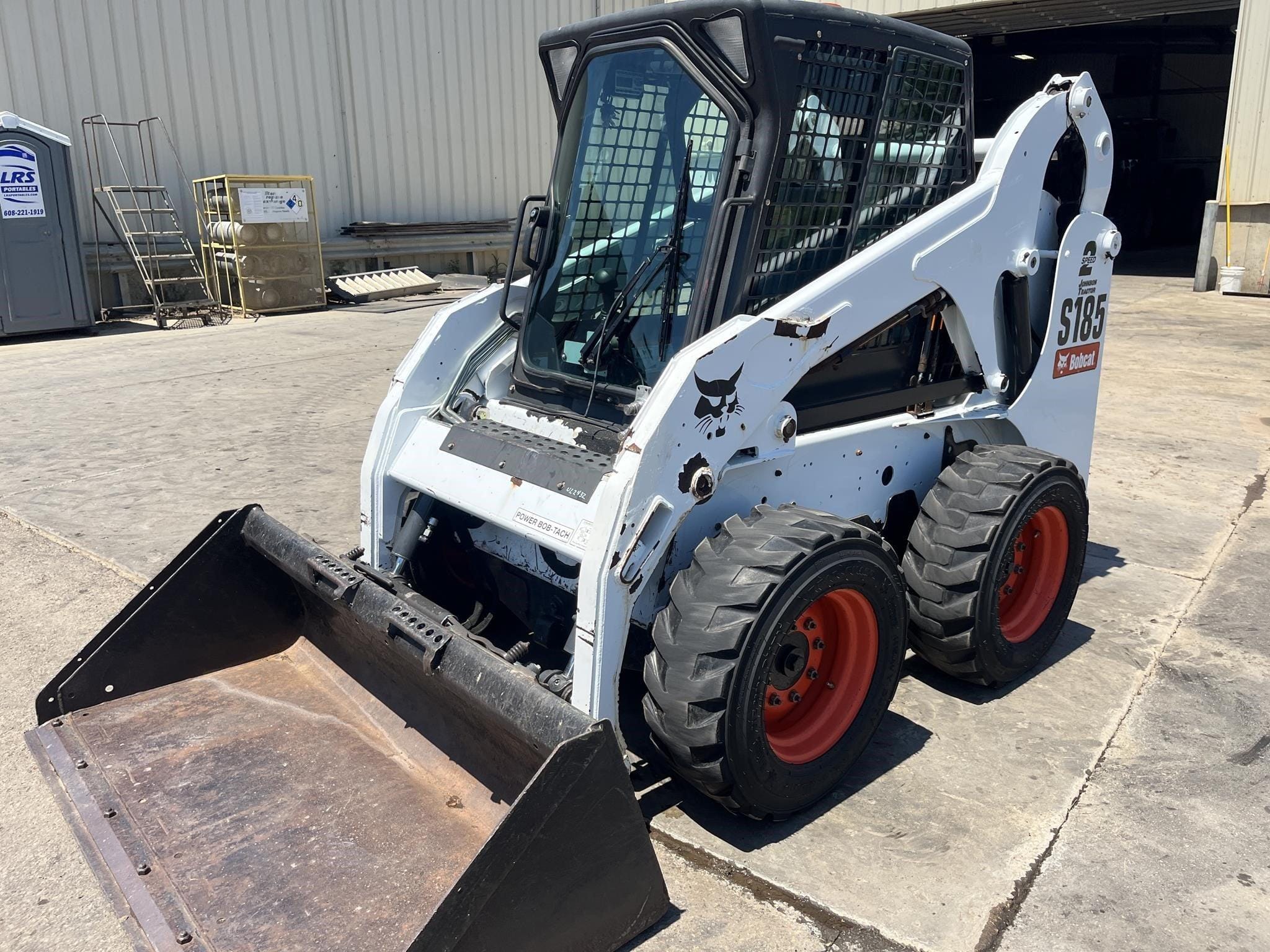 Bobcat S185 Equipment Image0