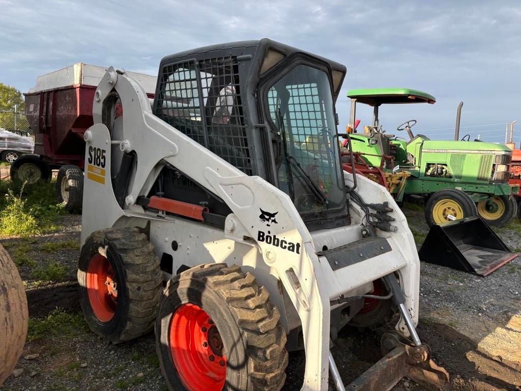 Bobcat S185 Equipment Image0