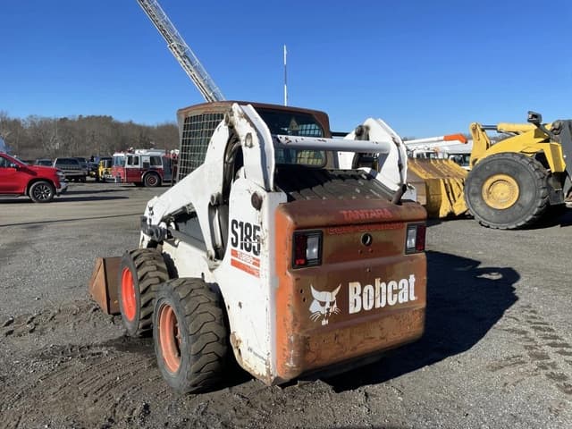 Image of Bobcat S185 equipment image 3