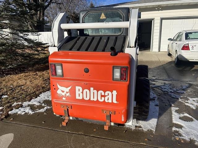 Image of Bobcat S185 equipment image 2