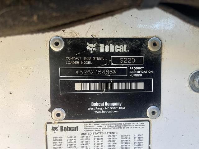 Image of Bobcat S220 equipment image 1