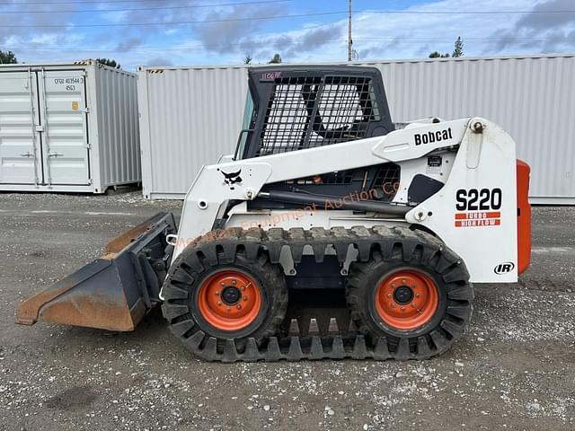 Image of Bobcat S220 equipment image 2