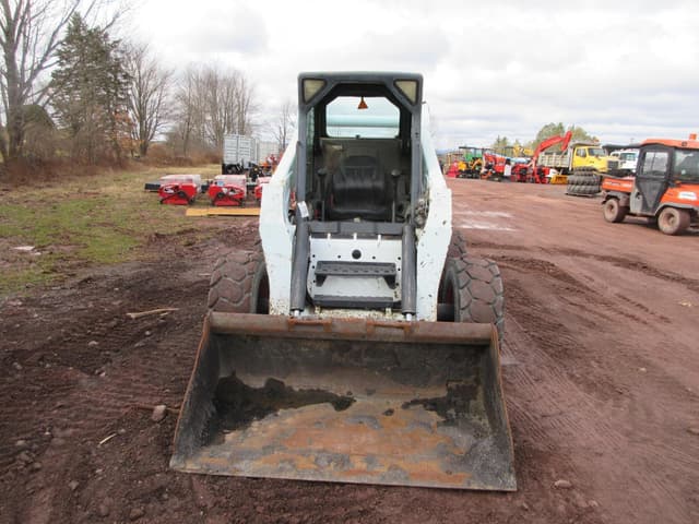 Image of Bobcat S250 equipment image 2