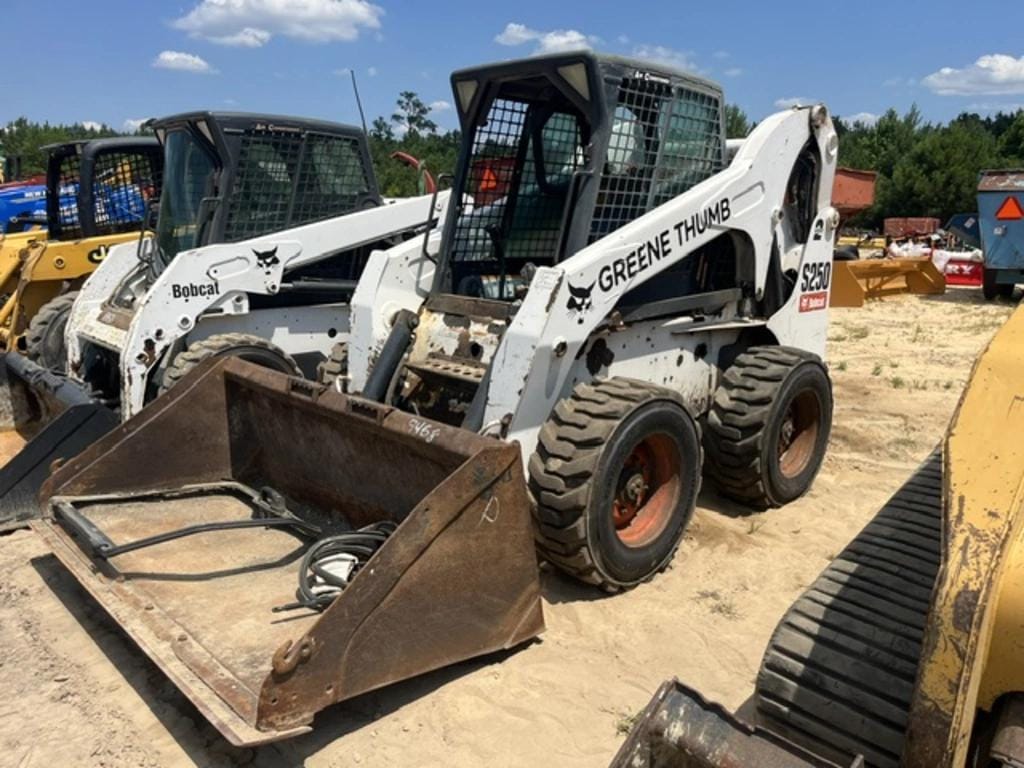 Bobcat S250 Equipment Image0
