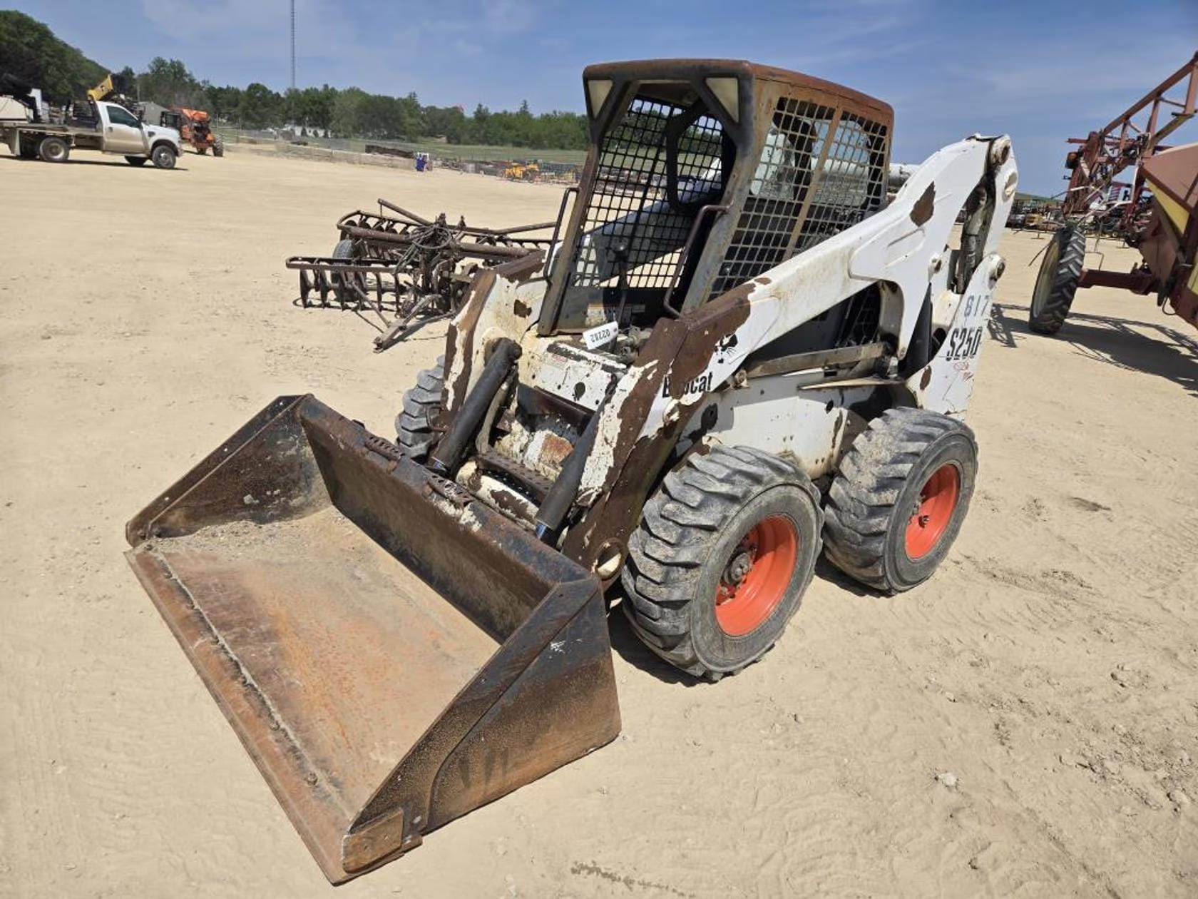 Bobcat S250 Equipment Image0