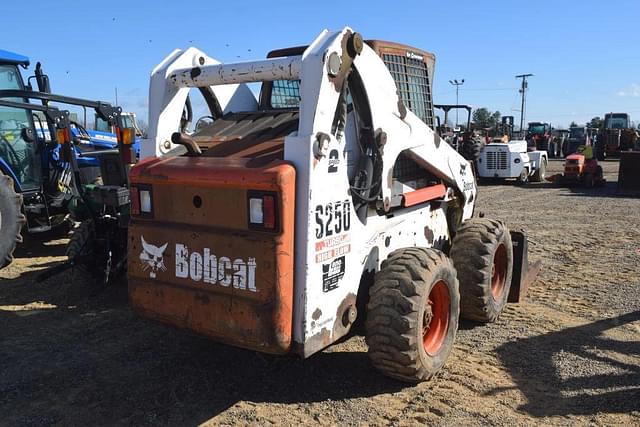 Image of Bobcat S250 equipment image 2