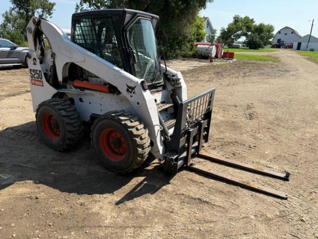 Image of Bobcat S250 equipment image 3