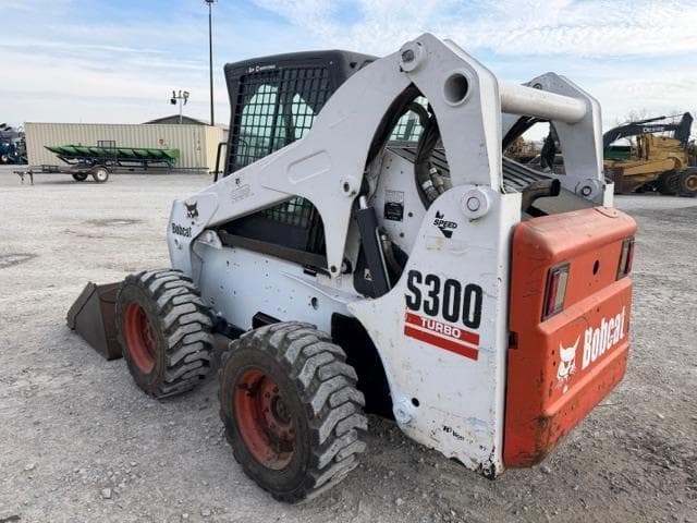 Image of Bobcat S300 equipment image 4